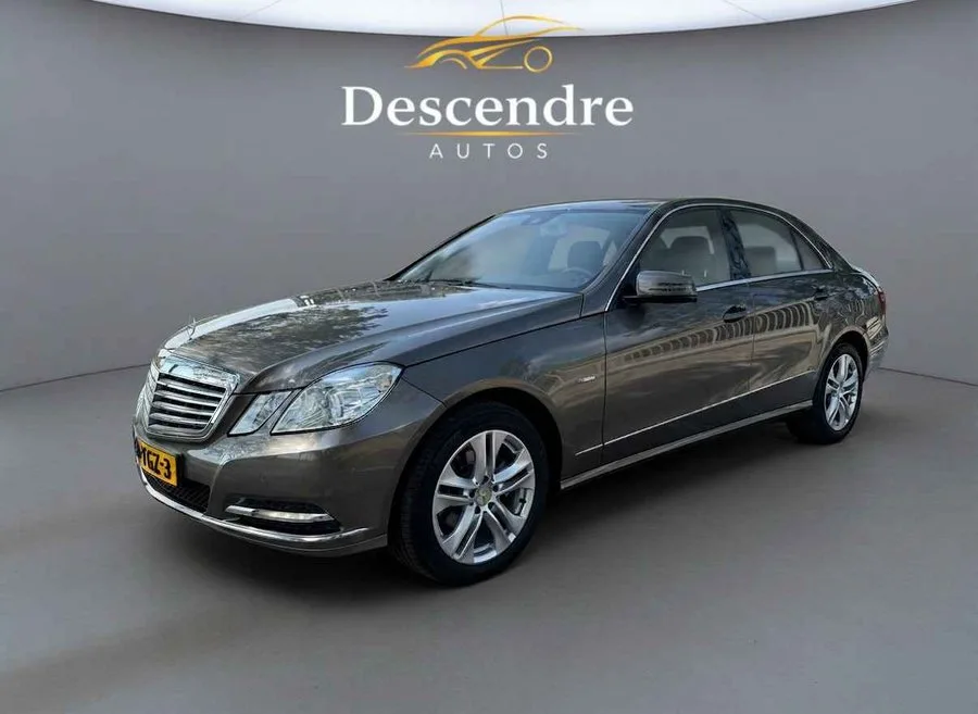 Mercedes-Benz E-Klasse (2012) — foto 1