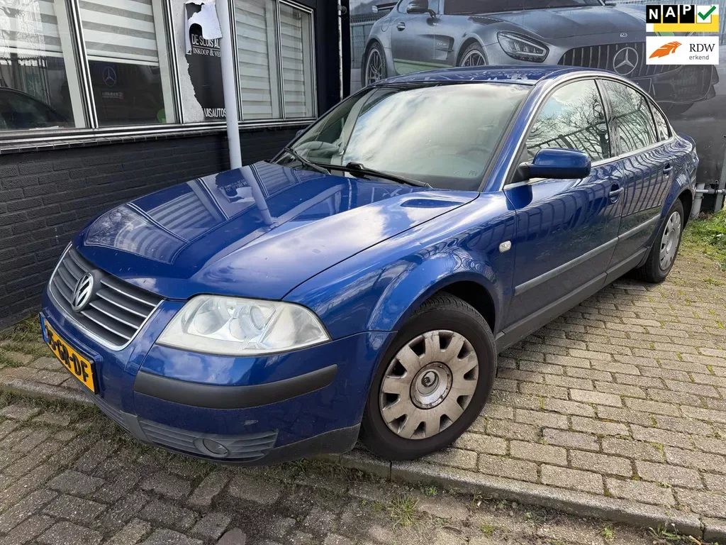 Volkswagen Passat (2001) — foto 1