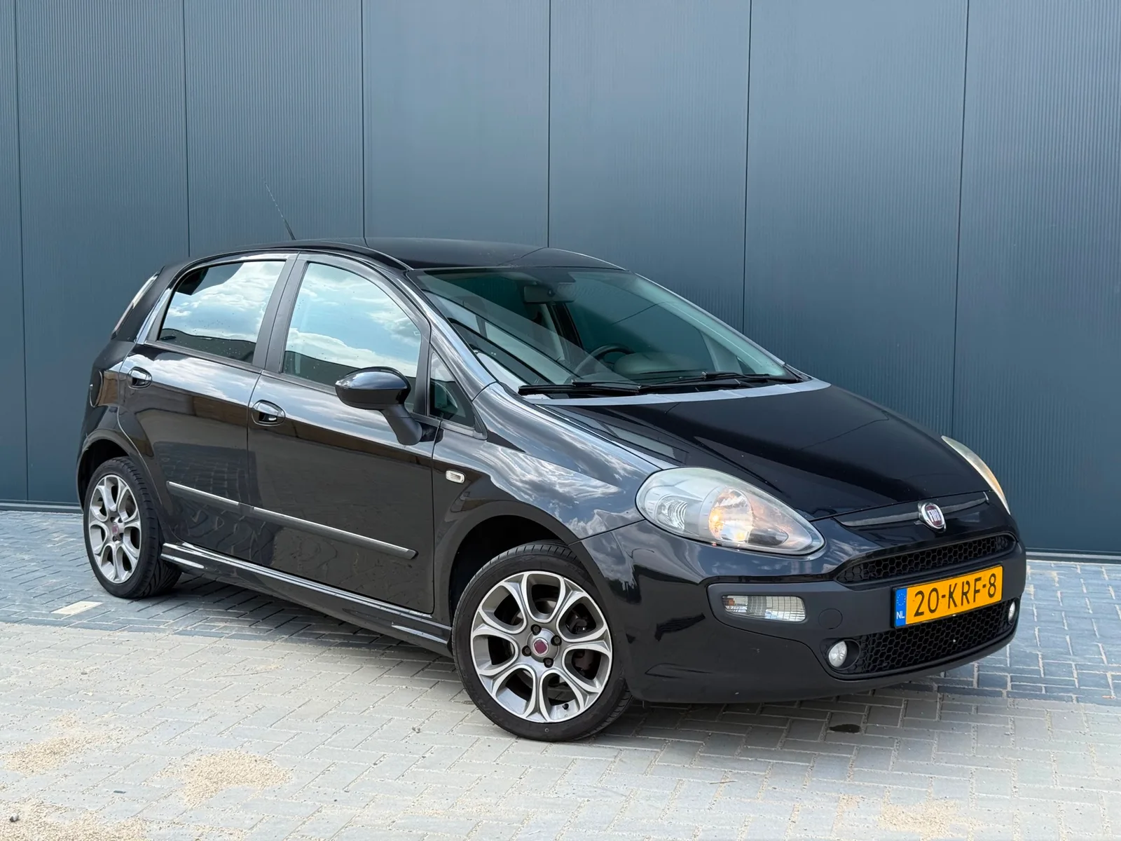 Fiat Punto (2010) — foto 1