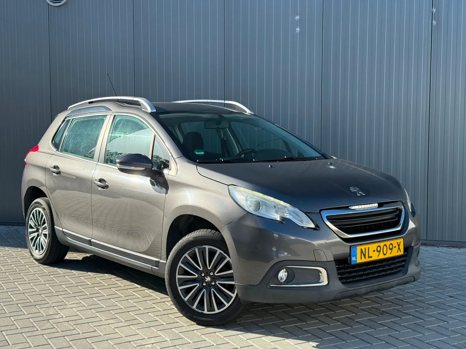 Peugeot 2008 (2016) — foto 1