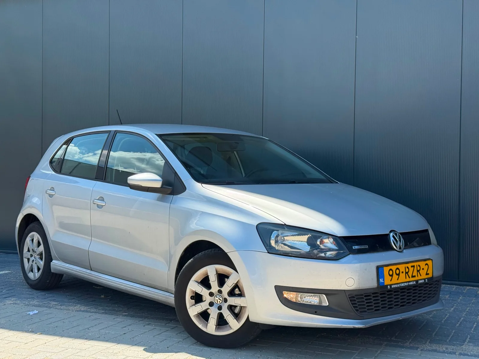Volkswagen Polo (2011) — foto 1