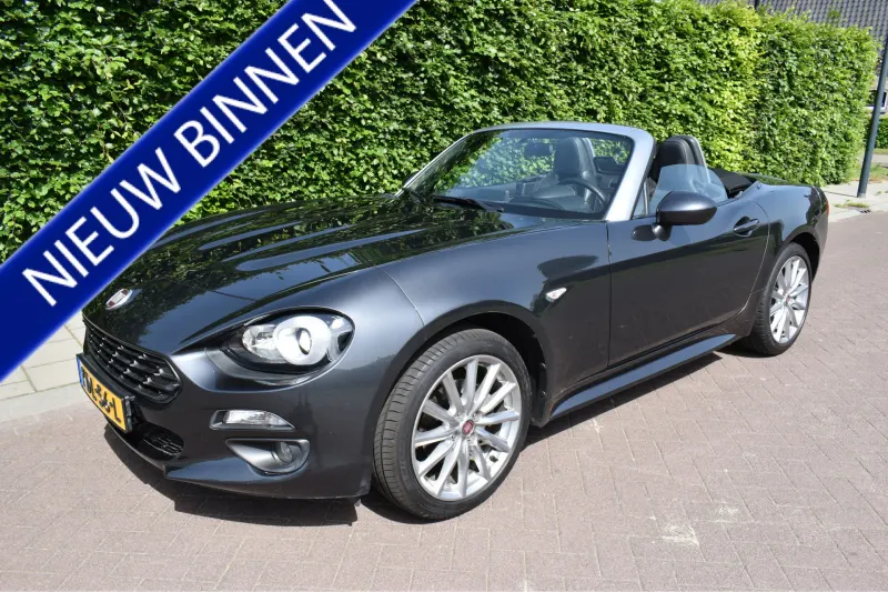 Fiat 124 Spider (2017)