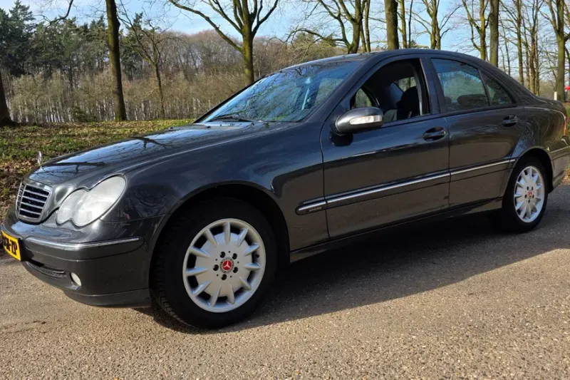 Mercedes-Benz C-Klasse (2001)