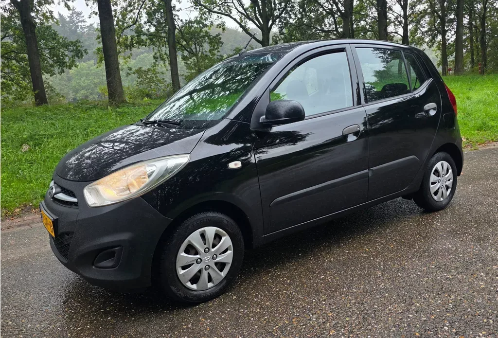 Hyundai i10 (2011) — foto 1