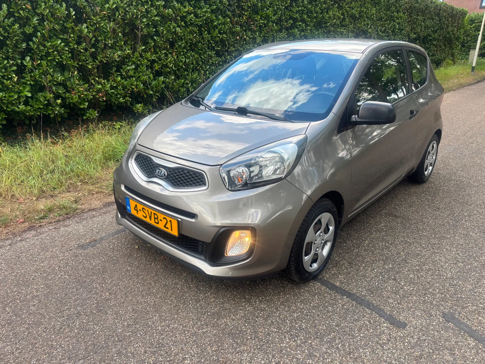 Kia Picanto (2013) — foto 1