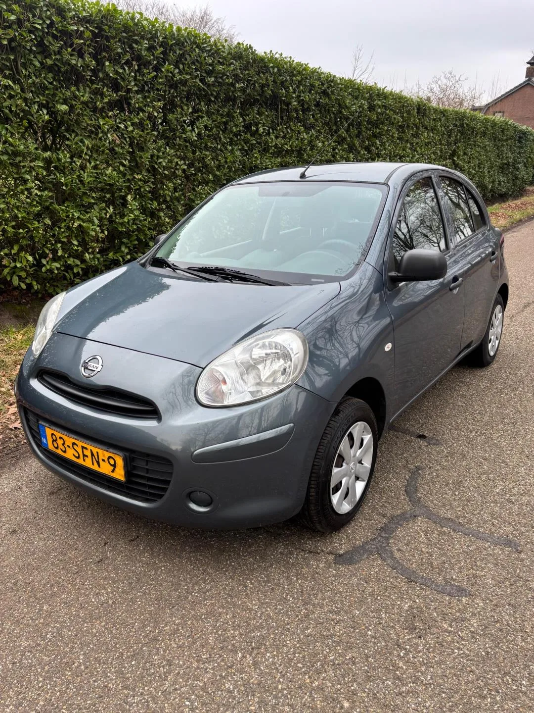 Nissan Micra (2011) — foto 1