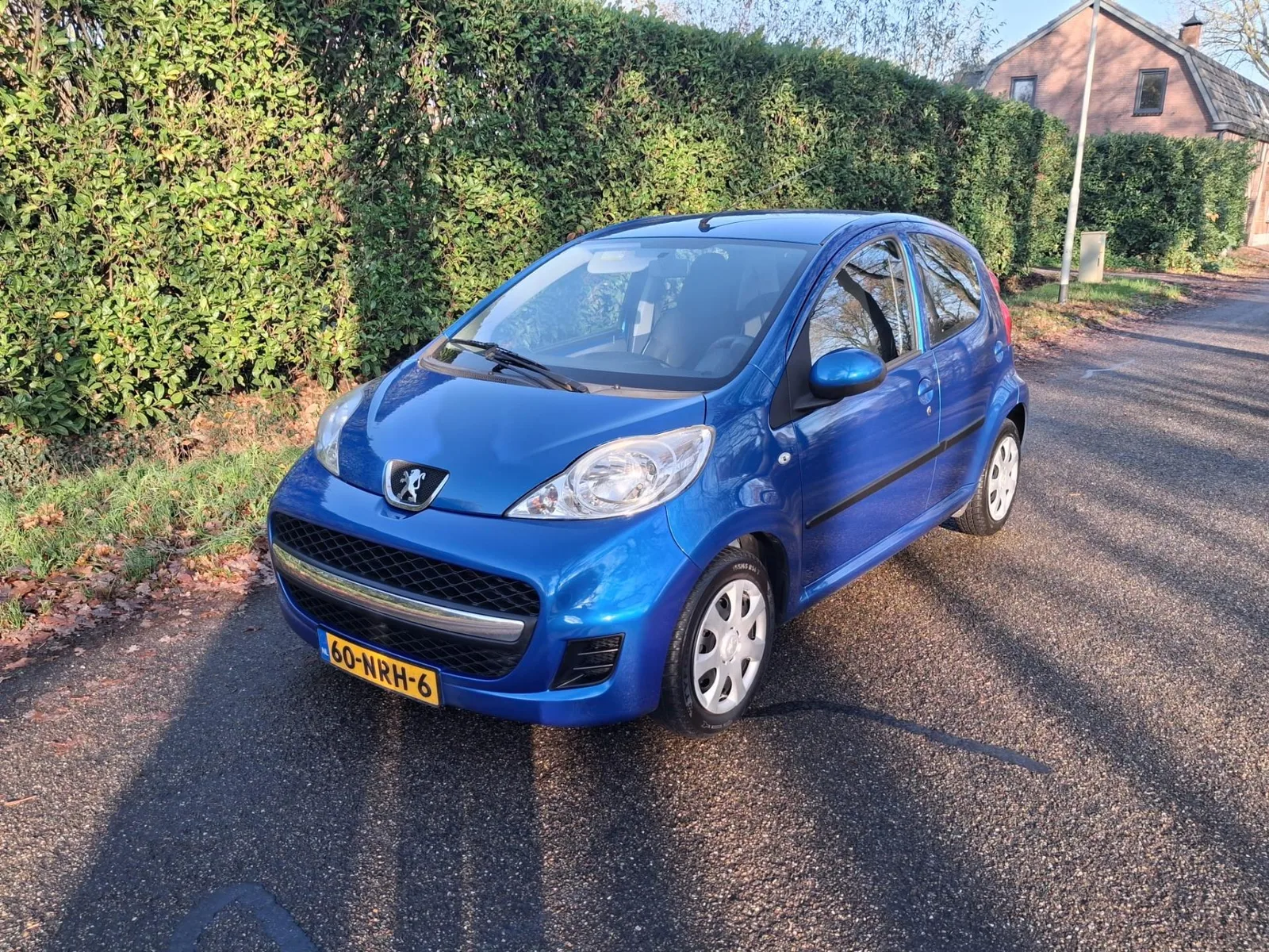 Peugeot 107 (2010) — foto 1