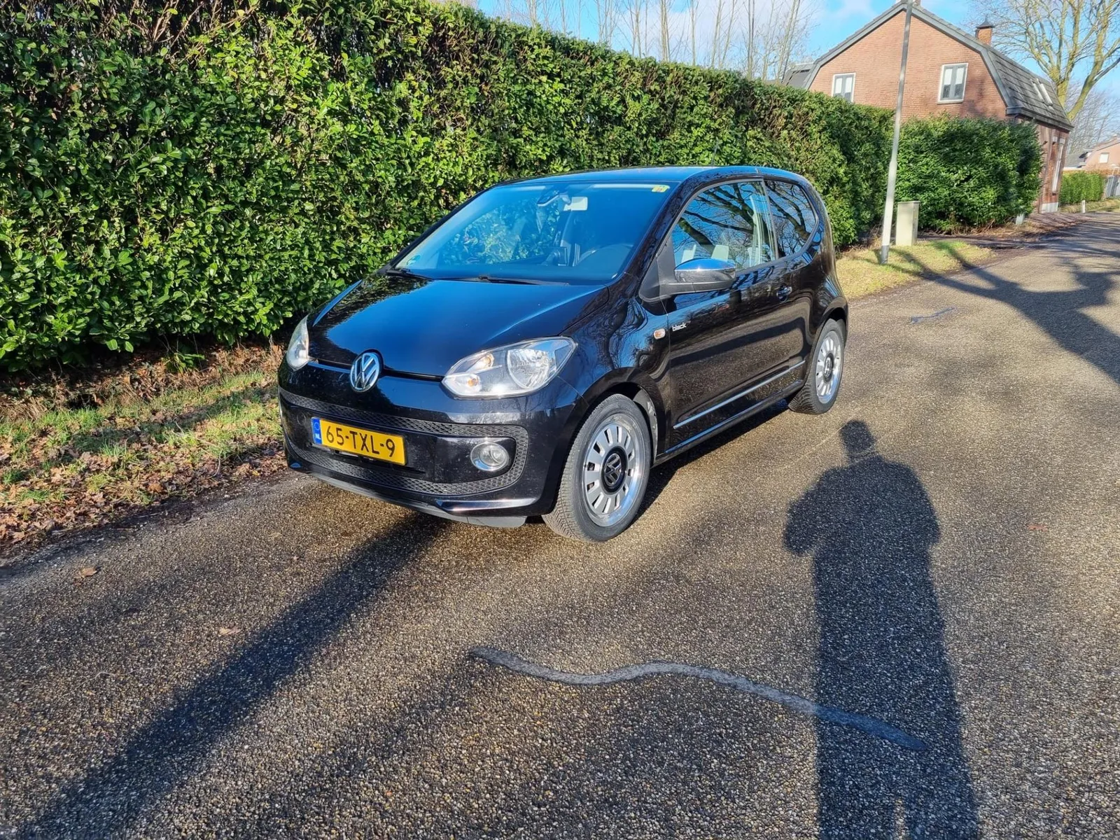 Volkswagen Up! (2012) — foto 1