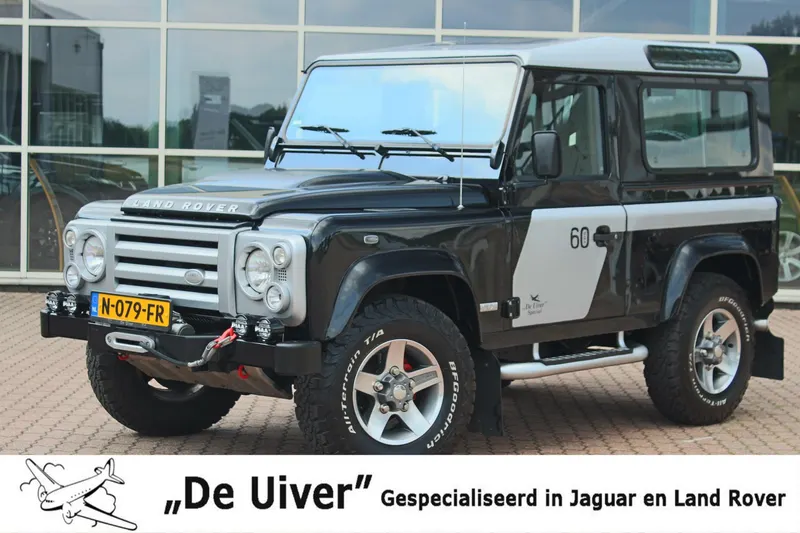 Land Rover Defender (2009)
