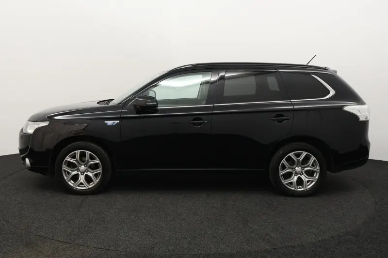 Mitsubishi Outlander (2013)