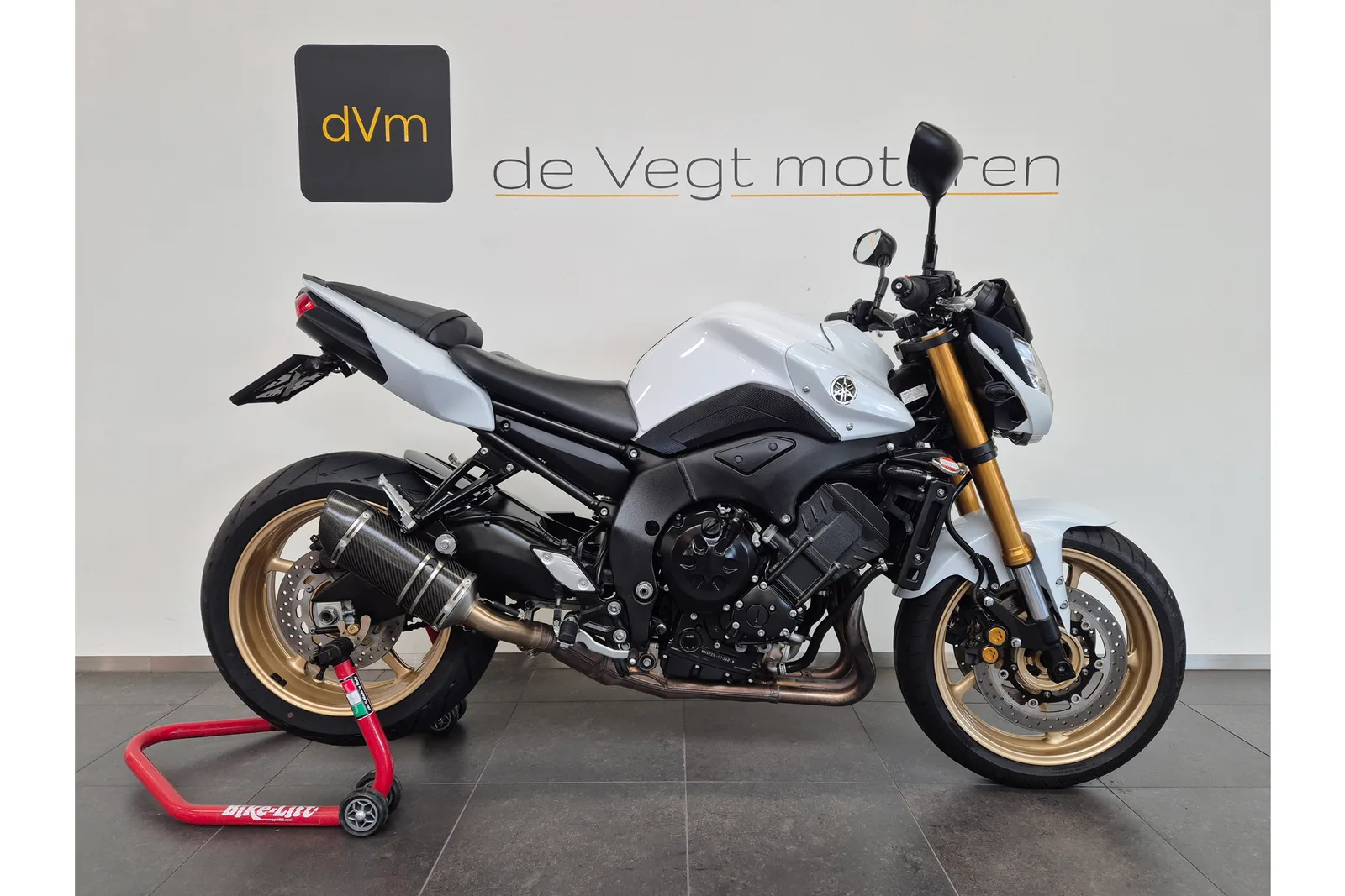 Yamaha FZ8-N (2011) — foto 1