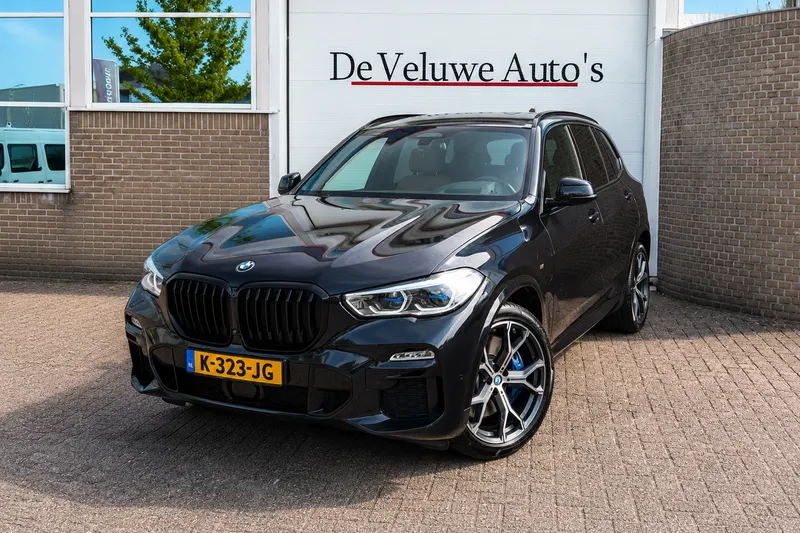 BMW X5 (2021)