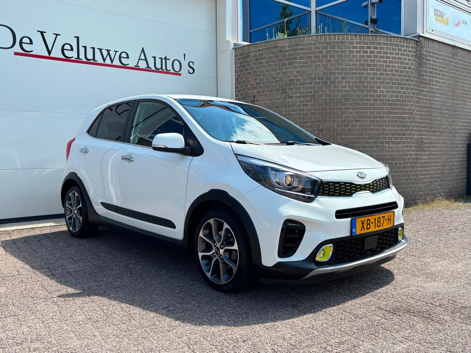 Kia Picanto (2018) — foto 1