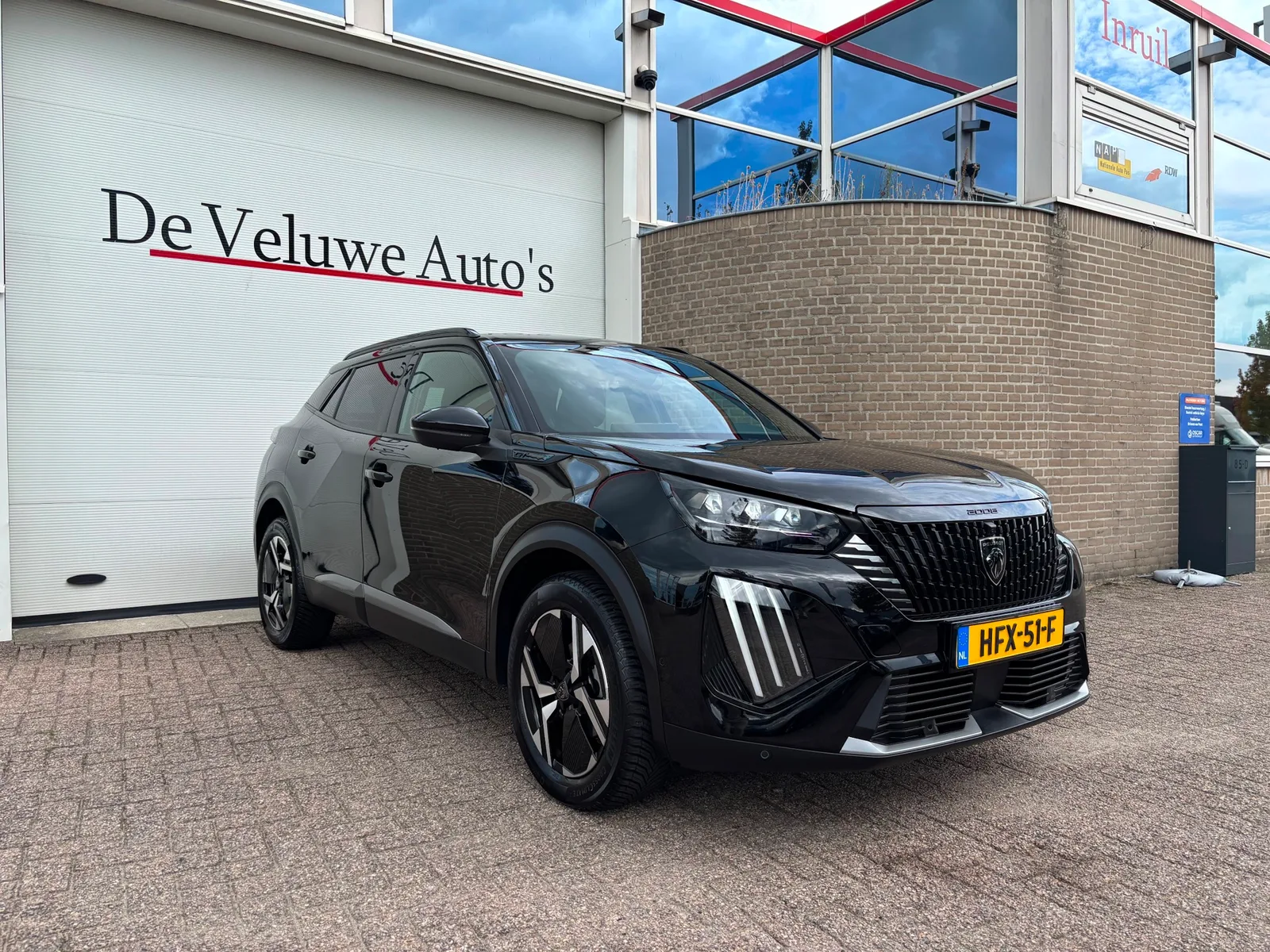 Peugeot 2008 (2024) — foto 1