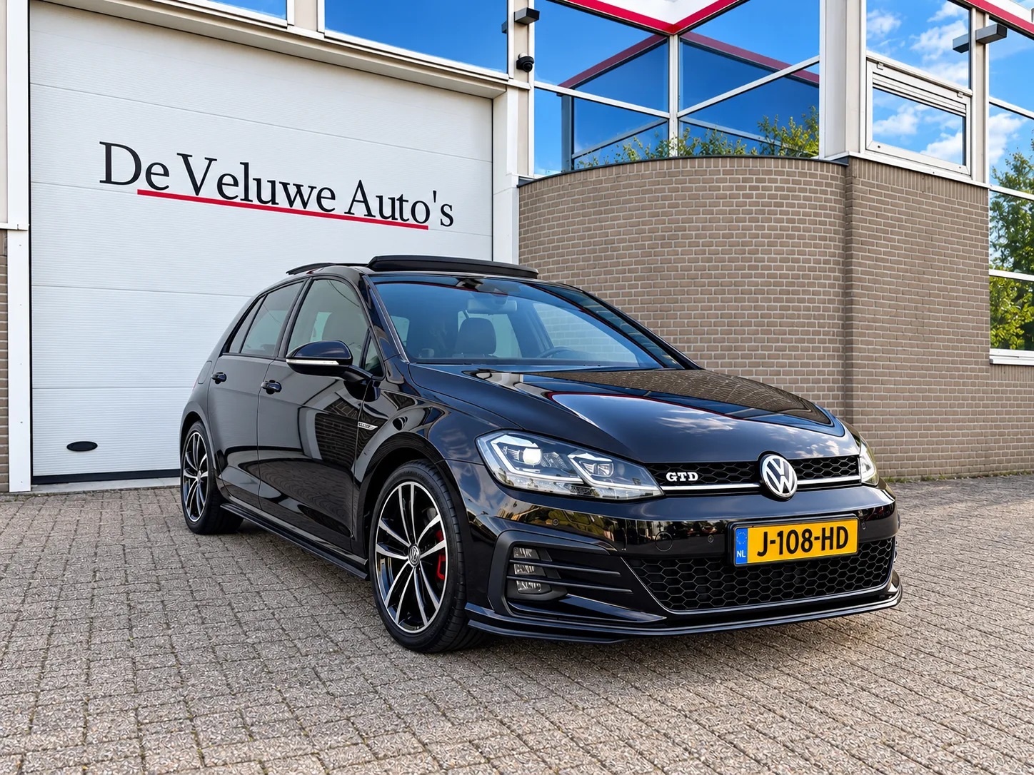 Volkswagen Golf (2019) — foto 1