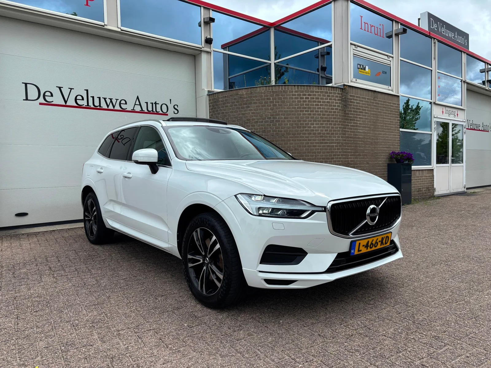 Volvo XC60 (2018) — foto 1