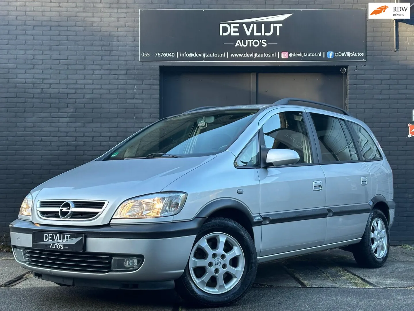 Opel Zafira (2004) — foto 1