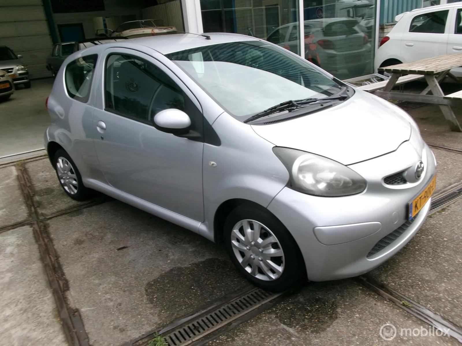 Toyota Aygo (2006) — foto 1