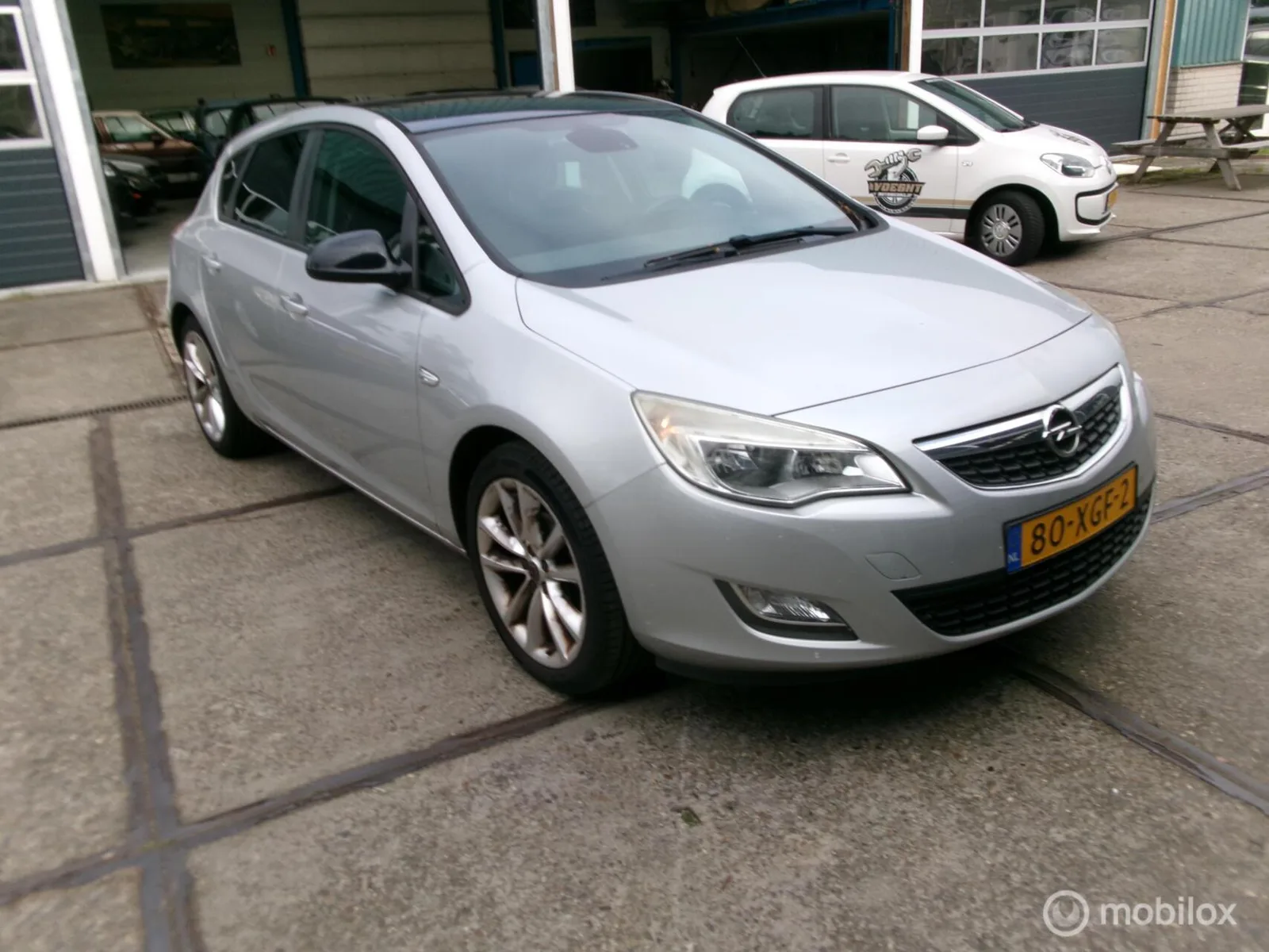 Opel Astra (2012) — foto 1