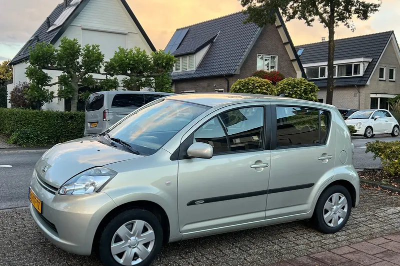 Daihatsu Sirion (2006)
