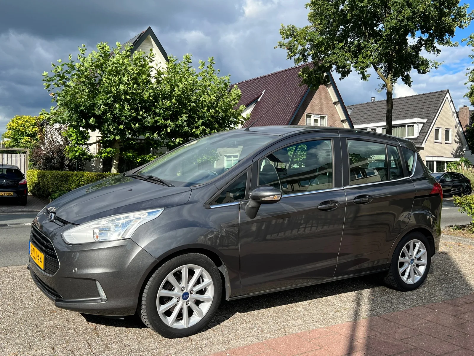 Ford B-Max (2015) — foto 1