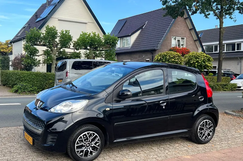 Peugeot 107 (2010)