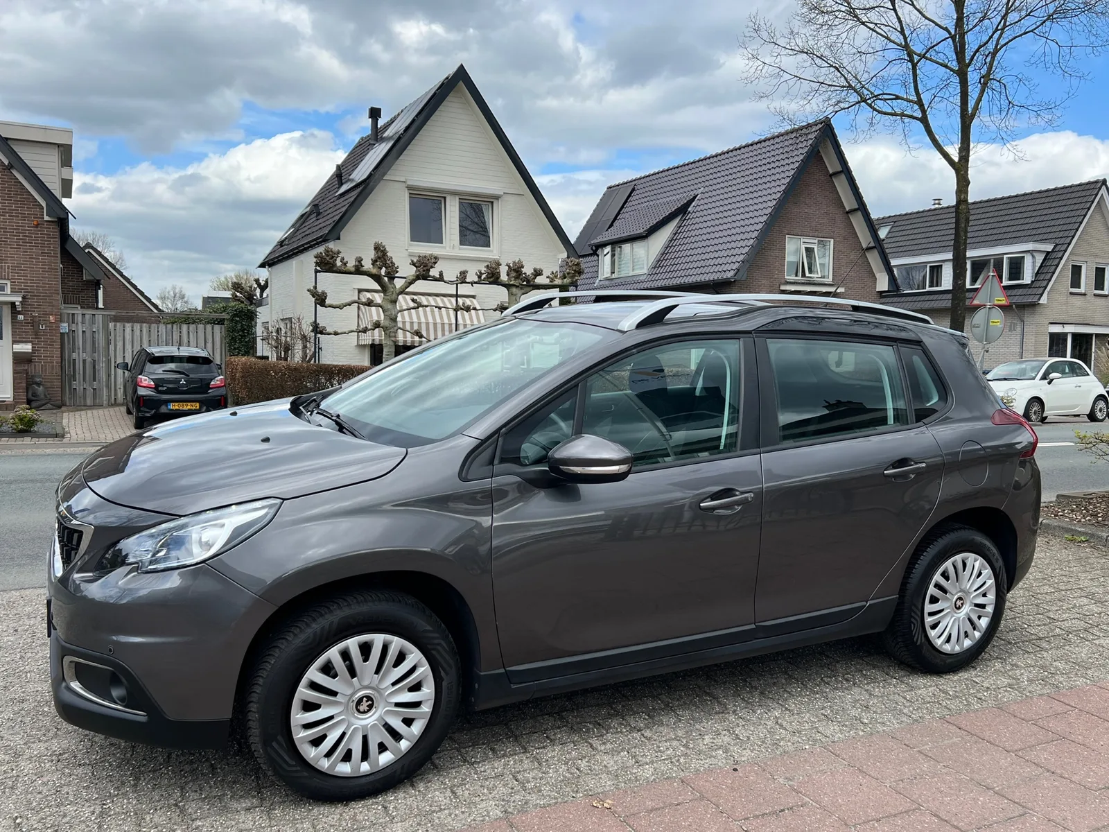 Peugeot 2008 (2017) — foto 1