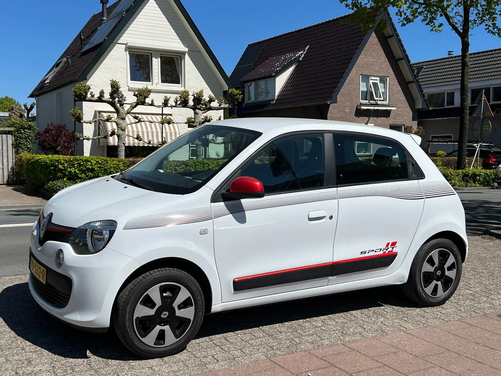 Renault Twingo (2017) — foto 1