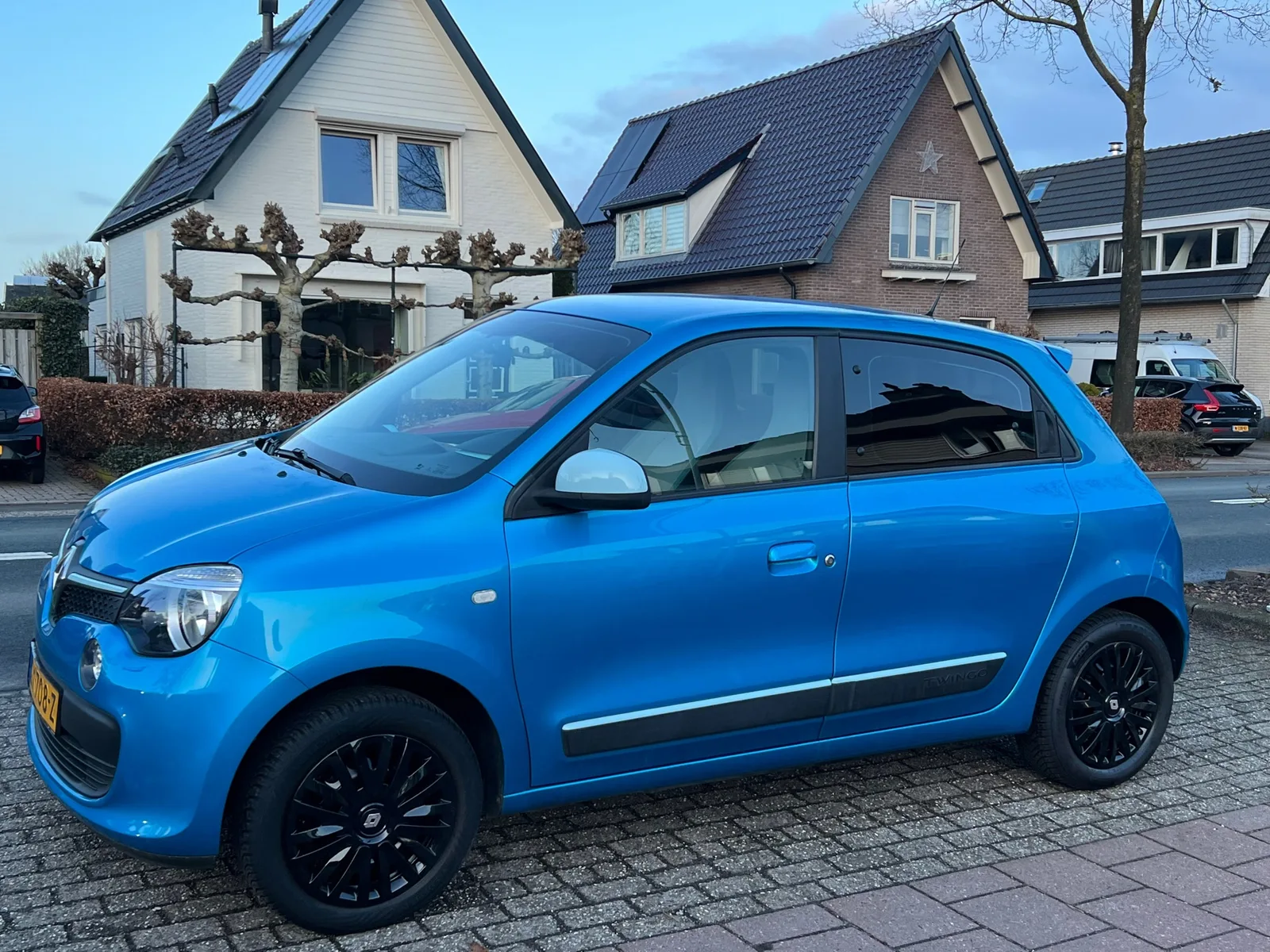 Renault Twingo (2015) — foto 1