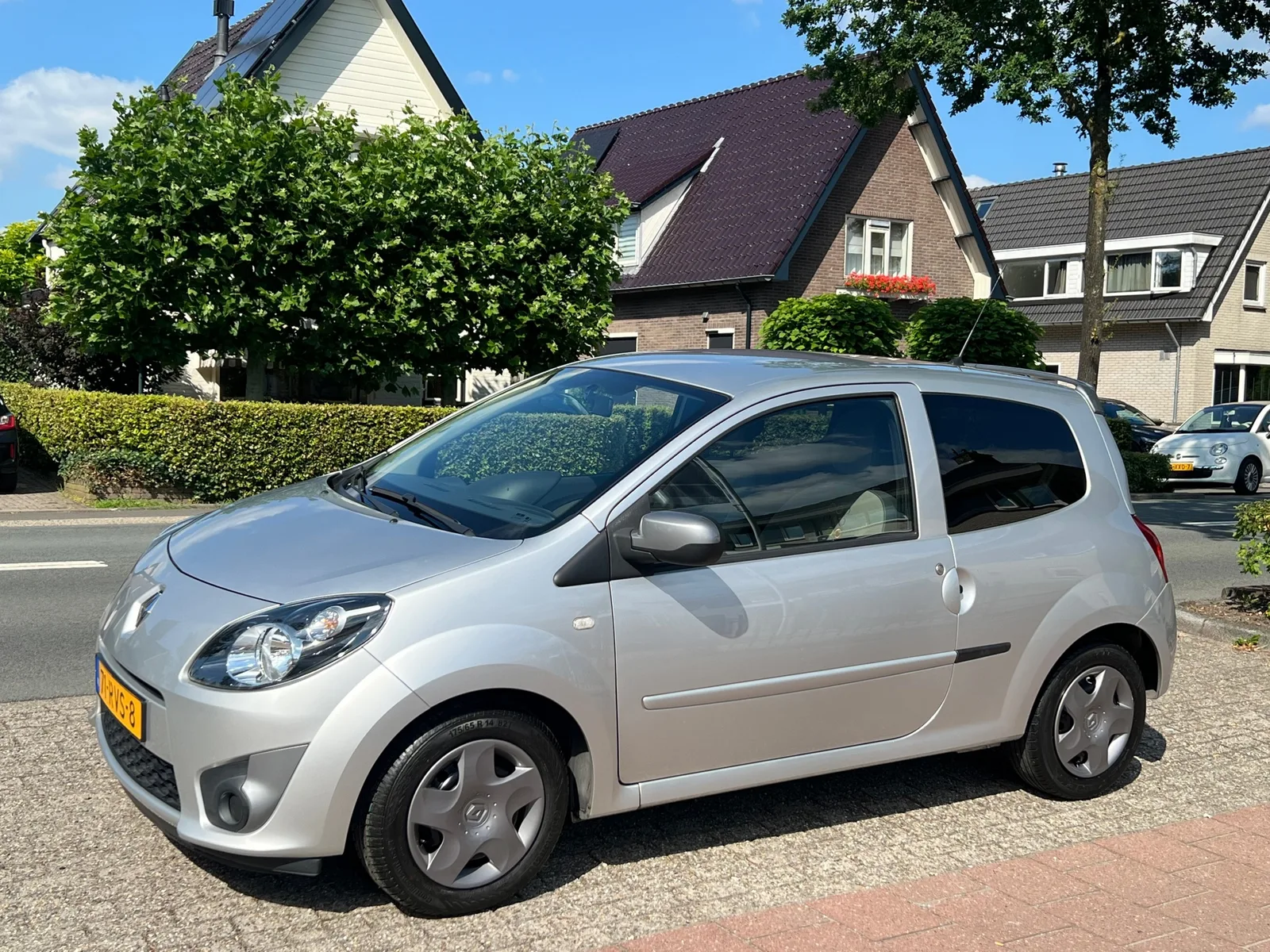 Renault Twingo (2011) — foto 1
