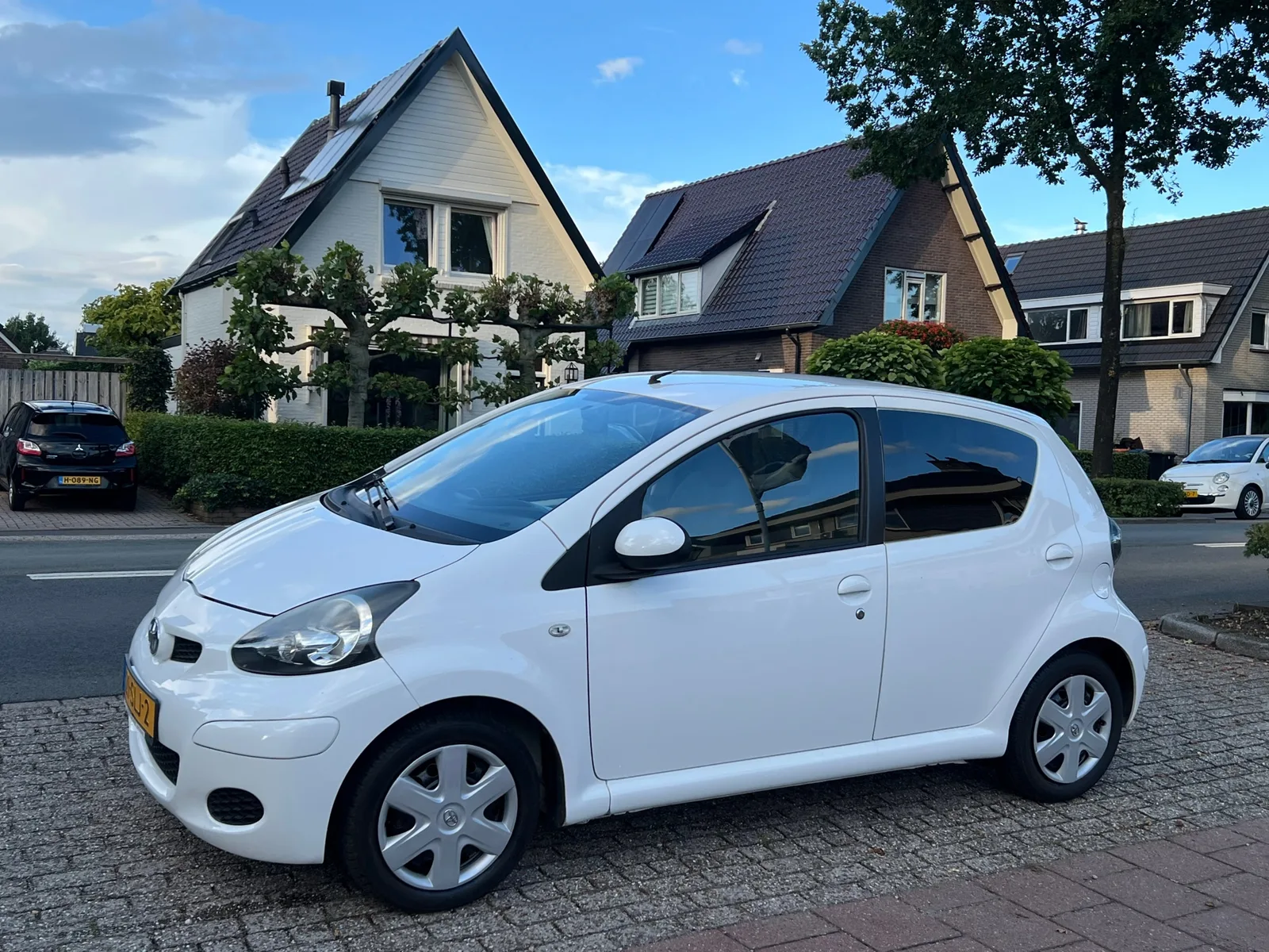 Toyota Aygo (2011) — foto 1