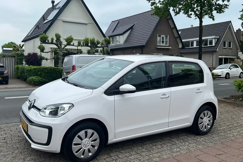 Volkswagen Up! (2018)