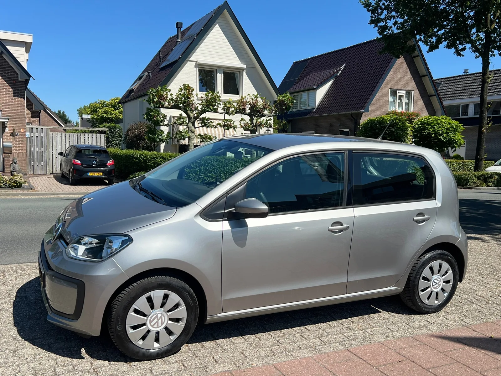 Volkswagen Up! (2017) — foto 1