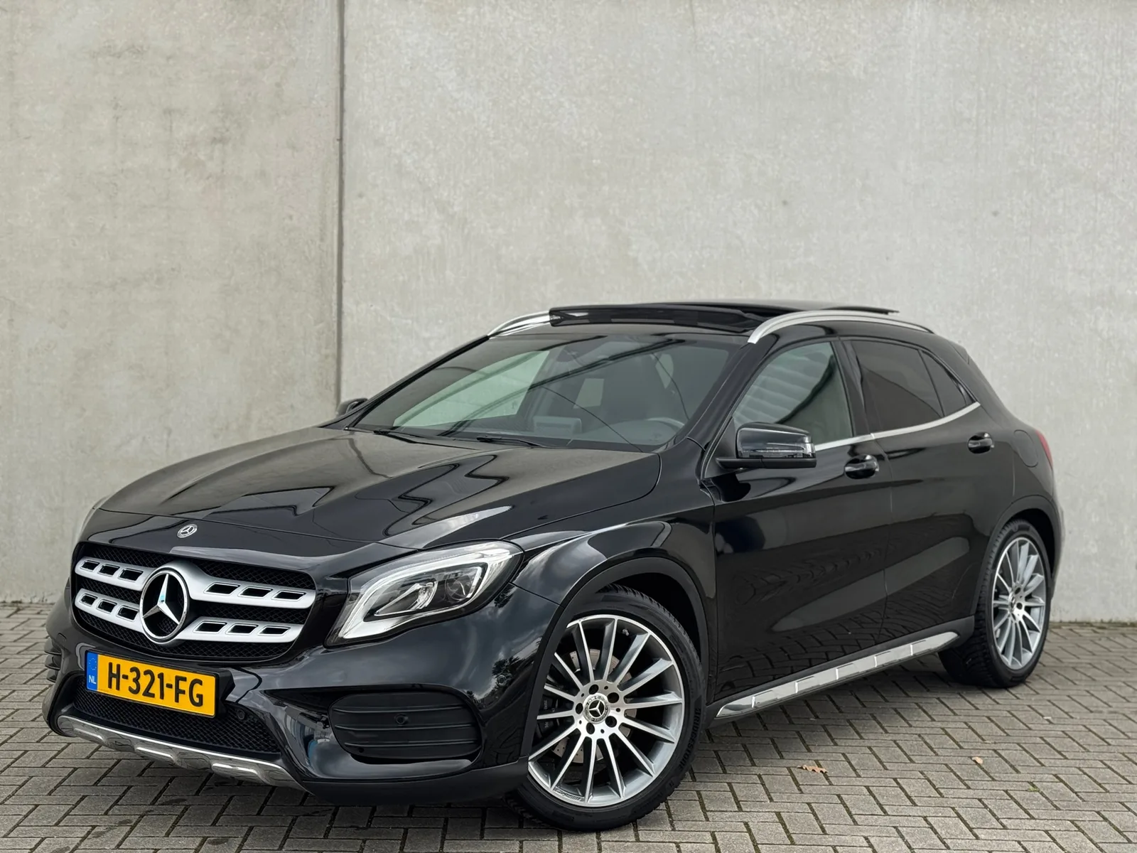 Mercedes-Benz GLA-Klasse (2018) — foto 1