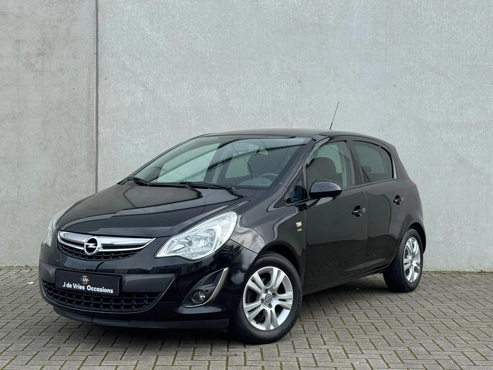 Opel Corsa (2011) — foto 1