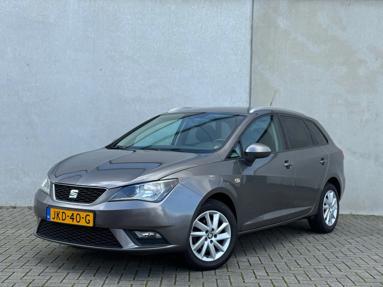 SEAT Ibiza (2015) — foto 1
