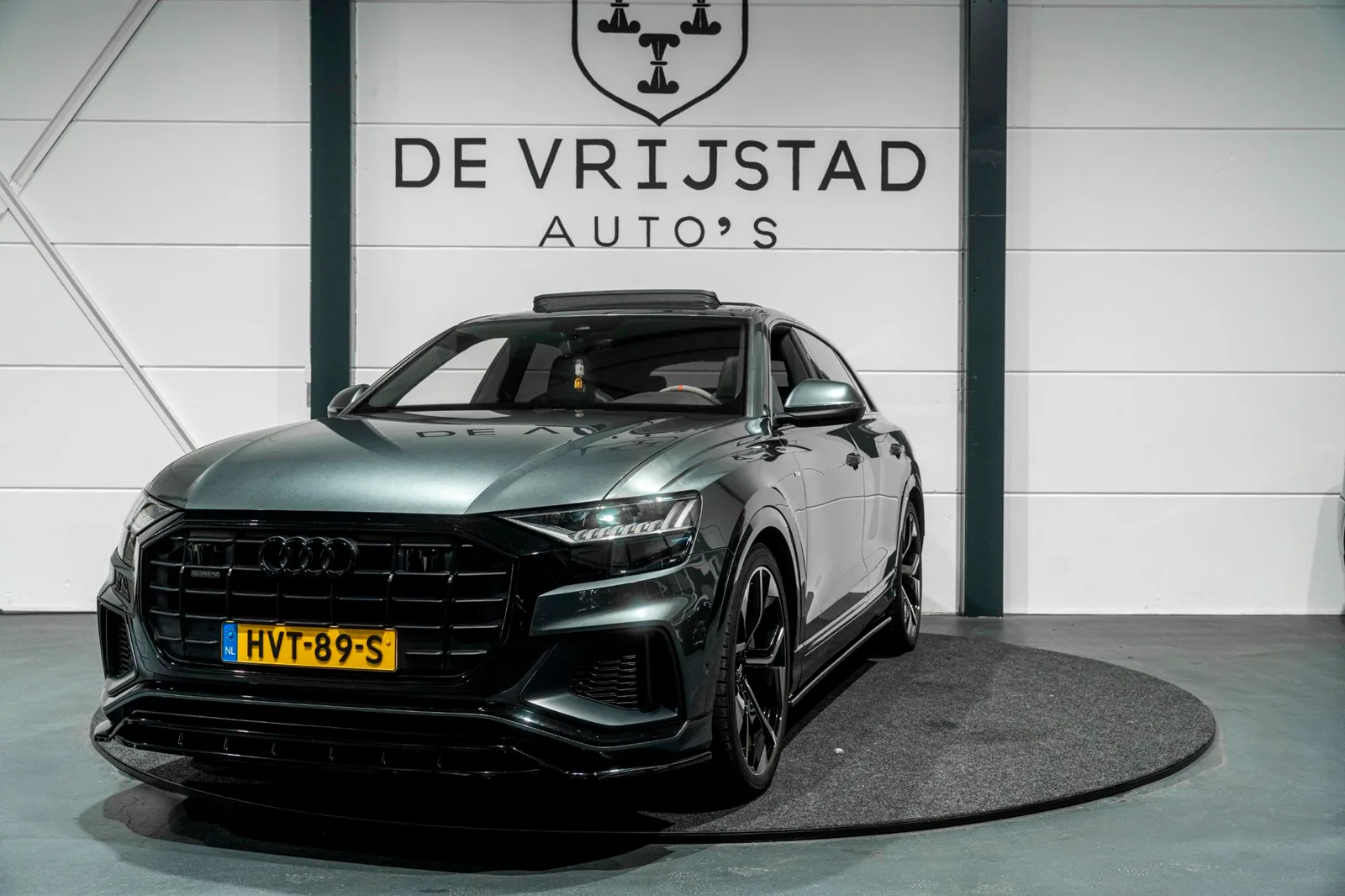 Audi Q8 (2021) — foto 1