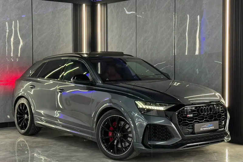 Audi SQ8 (2019)