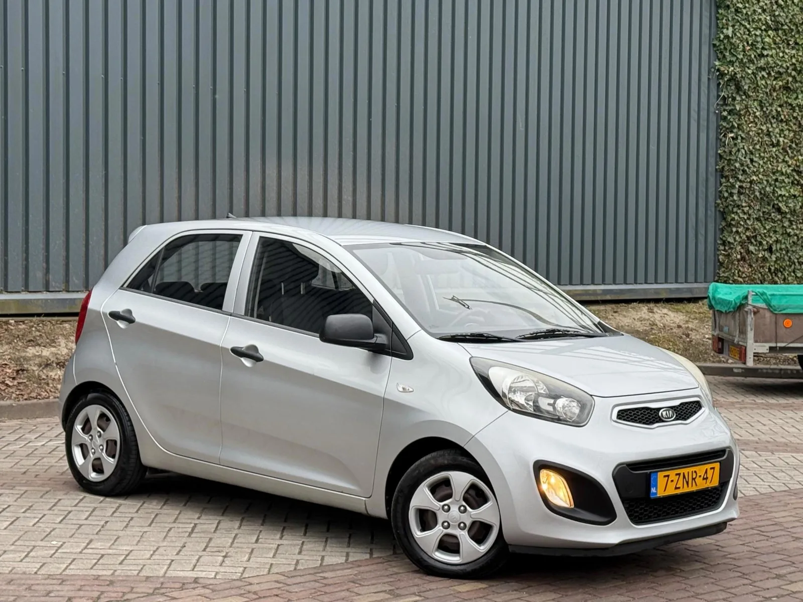 Kia Picanto (2012) — foto 1