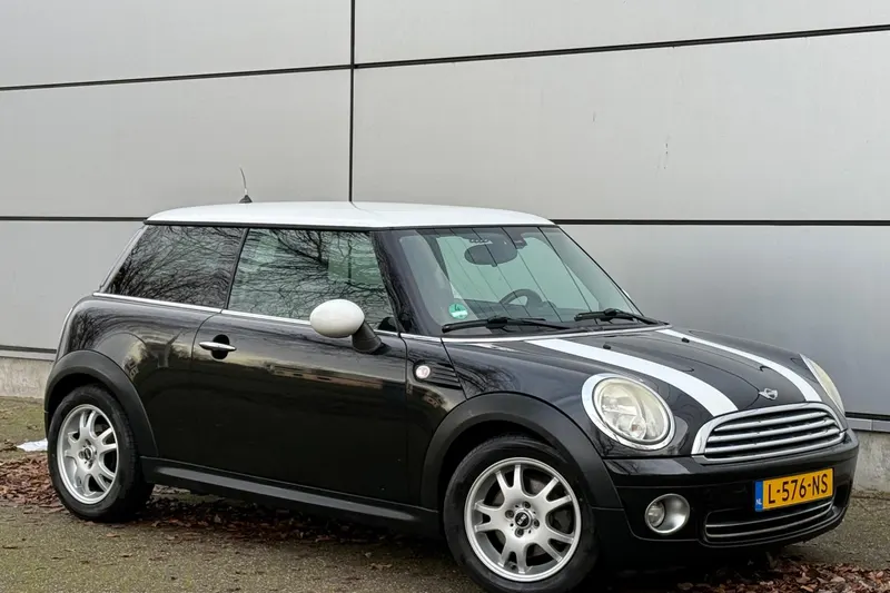 MINI Cooper (2009)