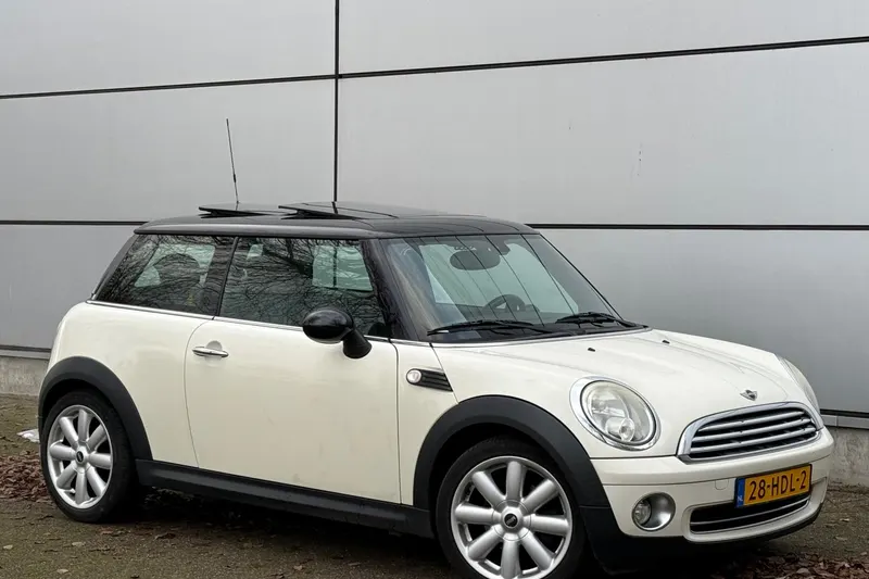 MINI Cooper (2008)