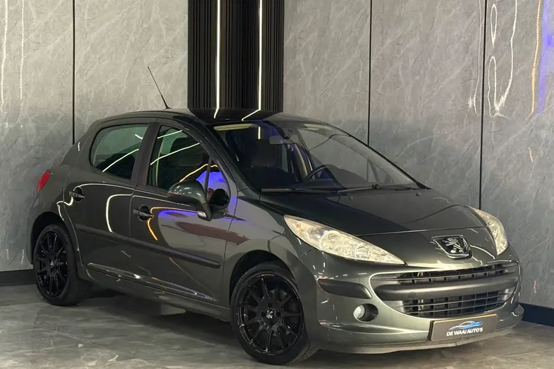 Peugeot 207 (2007)