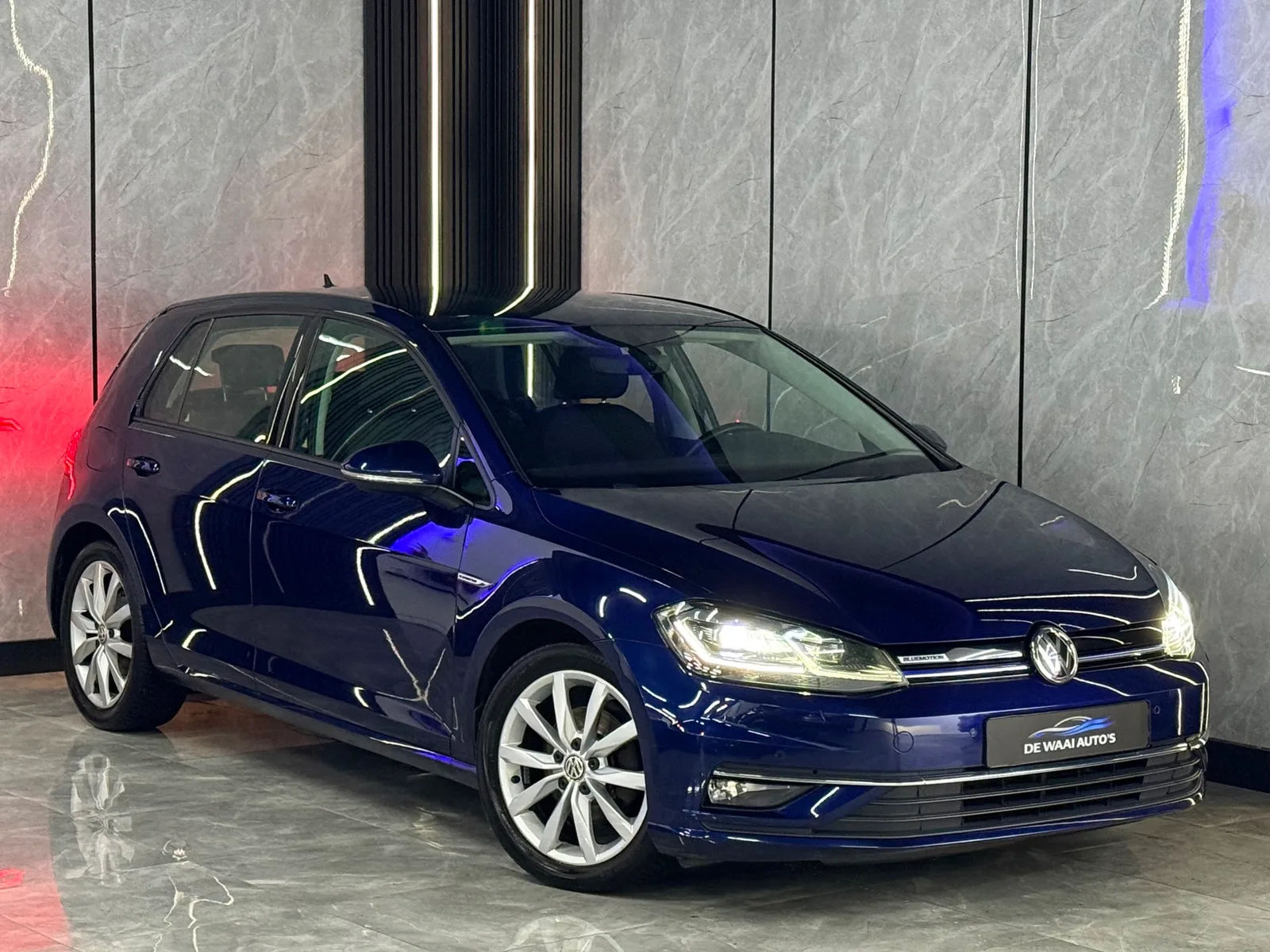 Volkswagen Golf (2018) — foto 1