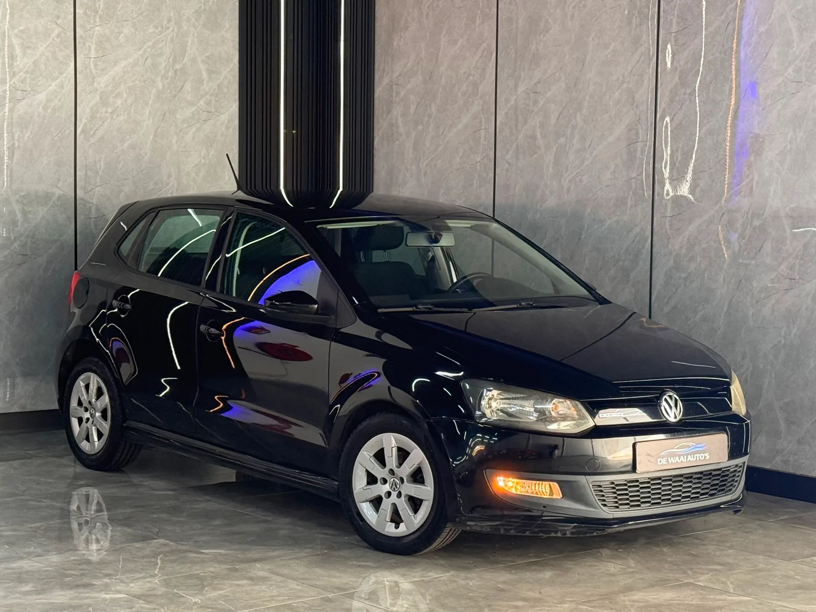 Volkswagen Polo (2011) — foto 1