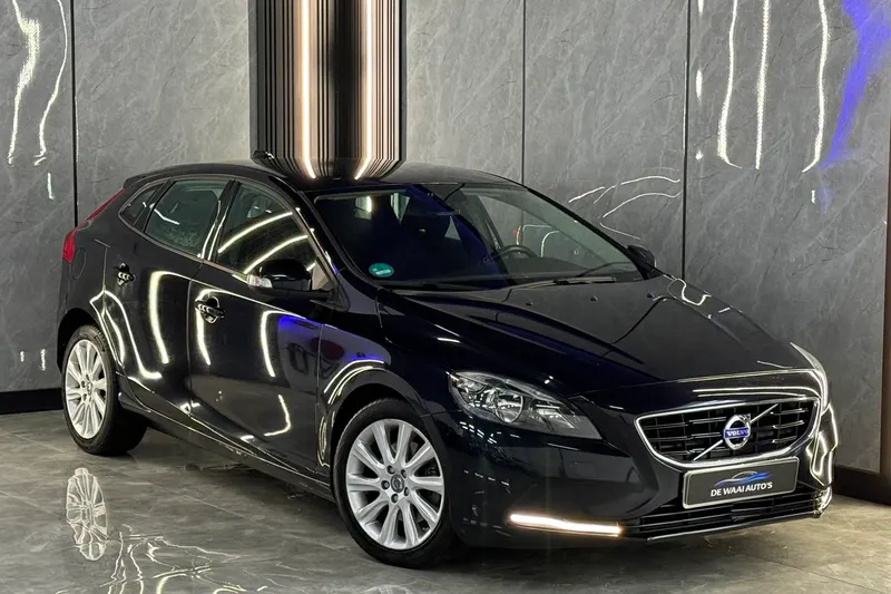 Volvo V40 (2014)