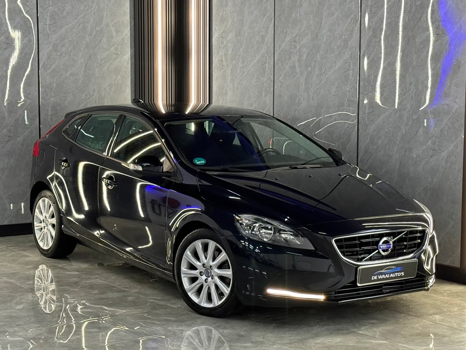 Volvo V40 (2014) — foto 1