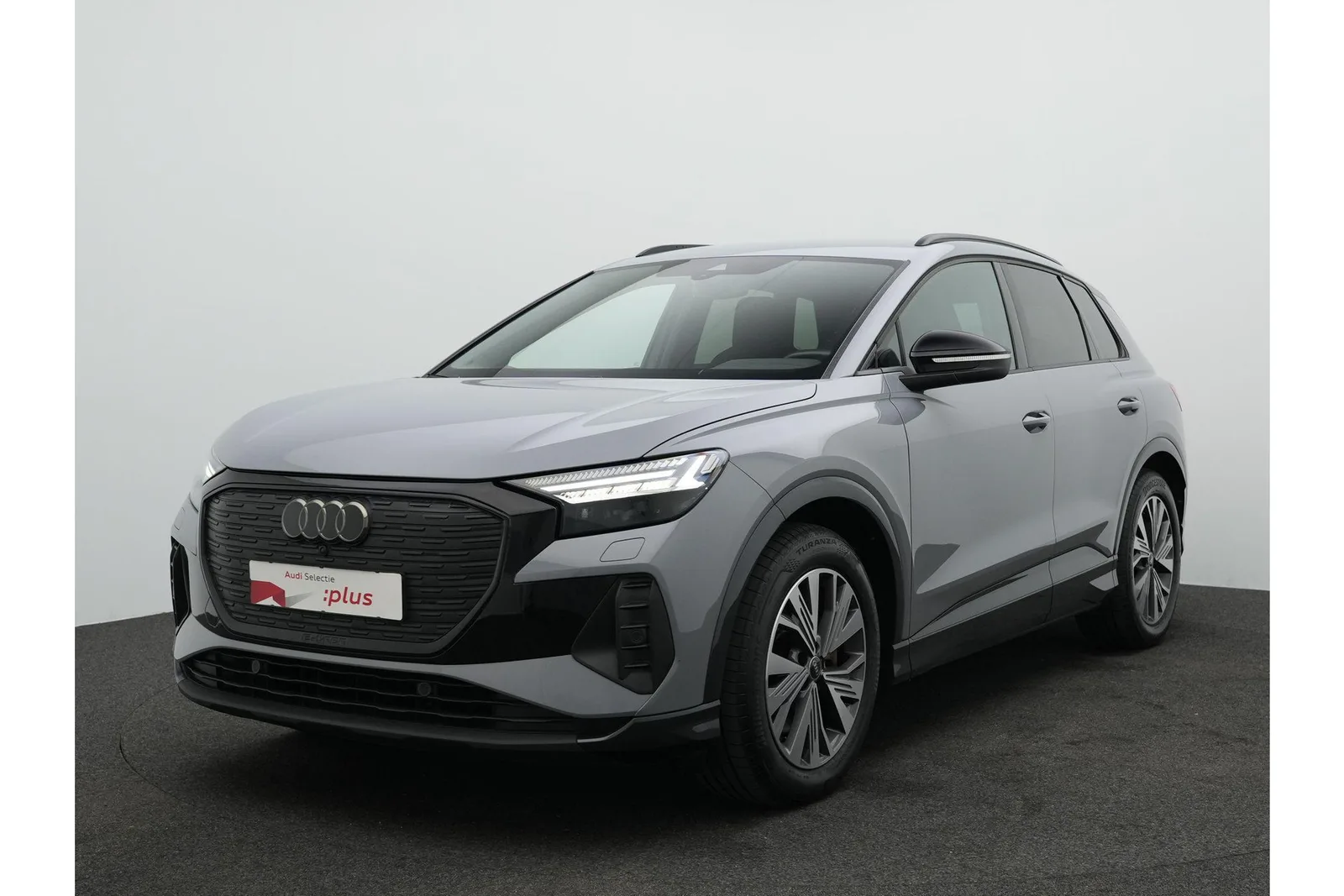 Audi Q4 e-tron (2021) — foto 1