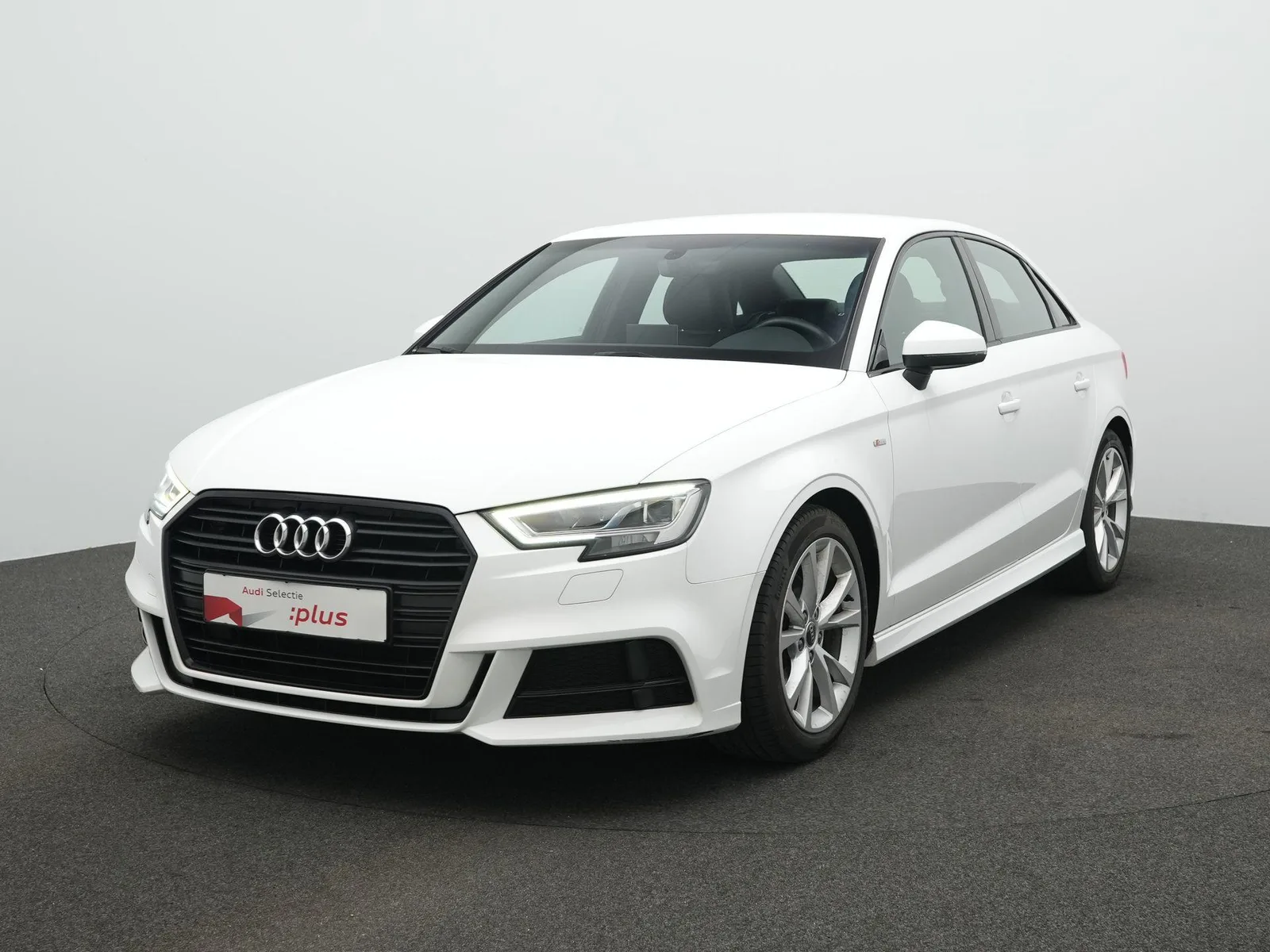 Audi A3 (2019) — foto 1