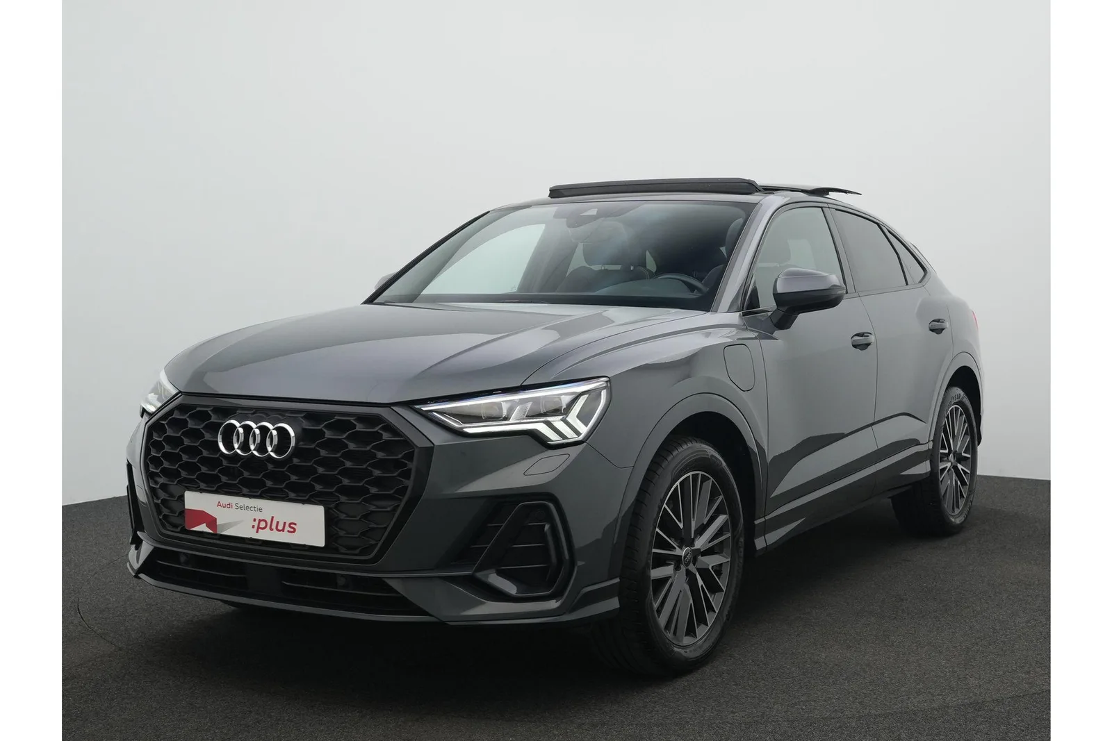 Audi Q3 Sportback (2022) — foto 1