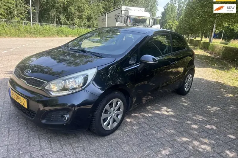 Kia Rio (2012)